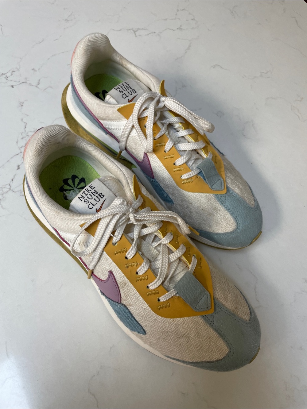 Nike Women’s Air Max Pre Day Sun Club Sneakers 9.5 - Picture 5 of 8